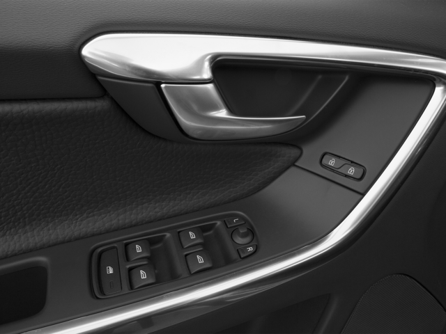 2015 Volvo XC60 T5 Platinum