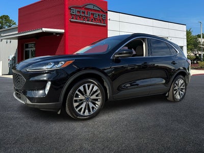 2022 Ford Escape Hybrid Titanium