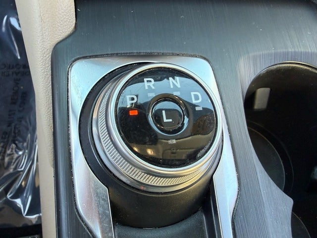 2022 Ford Escape Hybrid Titanium