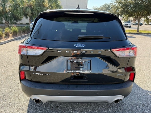 2022 Ford Escape Hybrid Titanium