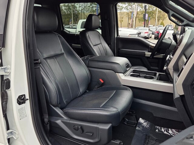 2022 Ford F-350SD Lariat