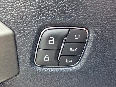 2022 Ford F-350SD Lariat