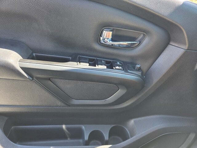 2019 Nissan Titan SV