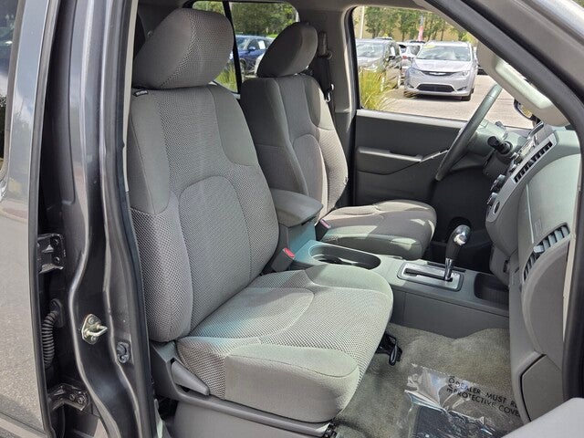 2016 Nissan Frontier SV