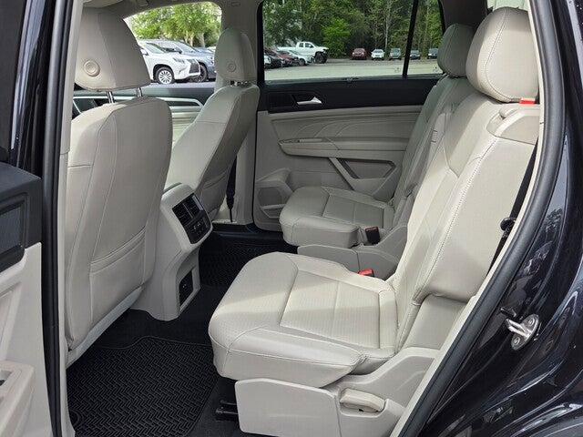 2022 Volkswagen Atlas 2.0T SE w/Technology