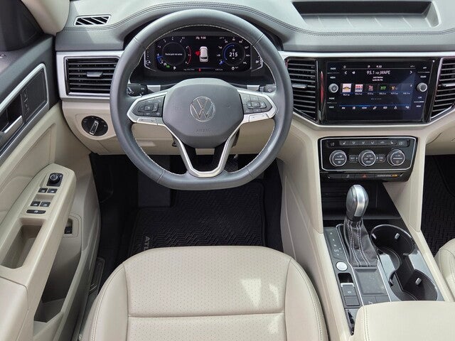 2022 Volkswagen Atlas 2.0T SE w/Technology