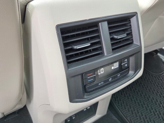 2022 Volkswagen Atlas 2.0T SE w/Technology