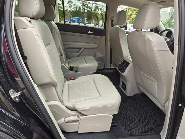 2022 Volkswagen Atlas 2.0T SE w/Technology