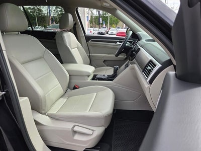 2022 Volkswagen Atlas 2.0T SE w/Technology