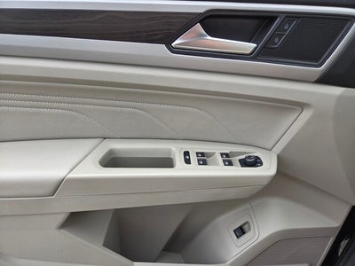 2022 Volkswagen Atlas 2.0T SE w/Technology