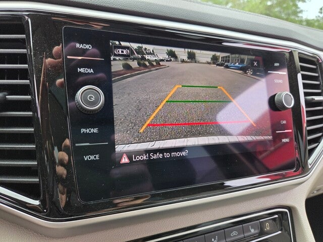 2022 Volkswagen Atlas 2.0T SE w/Technology