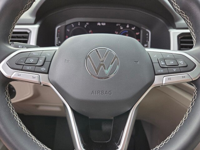 2022 Volkswagen Atlas 2.0T SE w/Technology