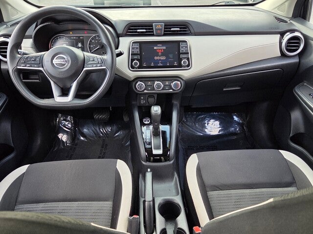 2022 Nissan Versa 1.6 SV
