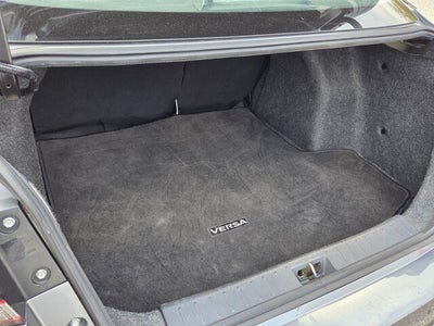 2022 Nissan Versa 1.6 SV