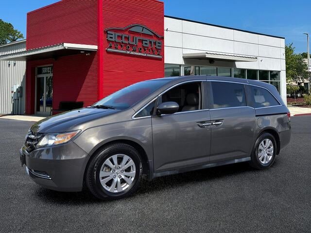 2016 Honda Odyssey SE's photo