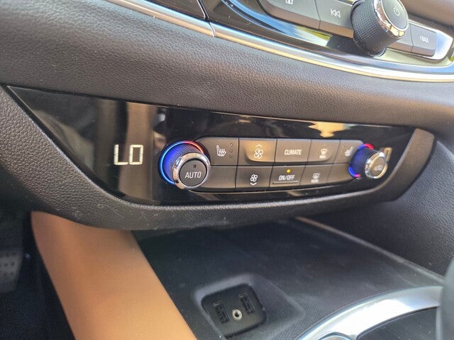 2018 Buick Enclave Essence