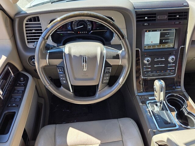 2016 Lincoln Navigator Select