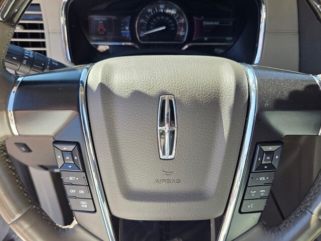 2016 Lincoln Navigator Select