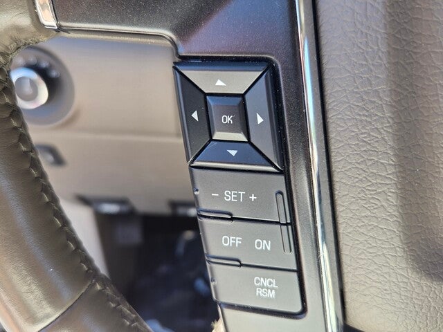 2016 Lincoln Navigator Select