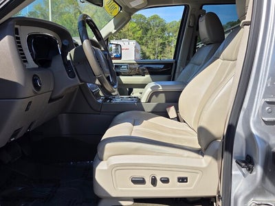 2016 Lincoln Navigator Select