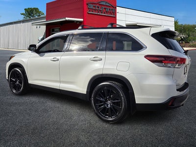 2019 Toyota Highlander SE