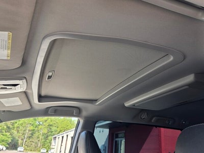 2017 Toyota Sienna SE Premium 8 Passenger