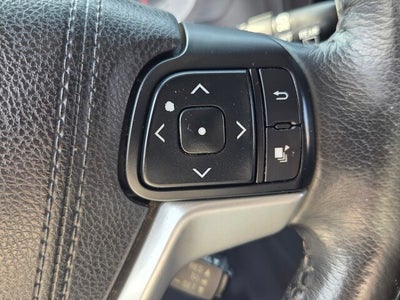 2017 Toyota Sienna SE Premium 8 Passenger