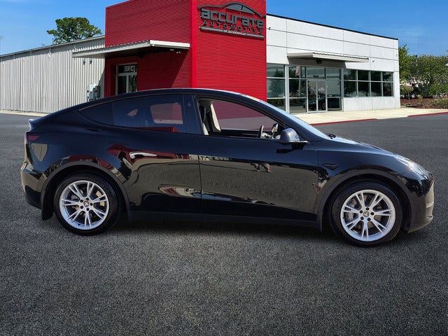 2024 Tesla Model Y Long Range