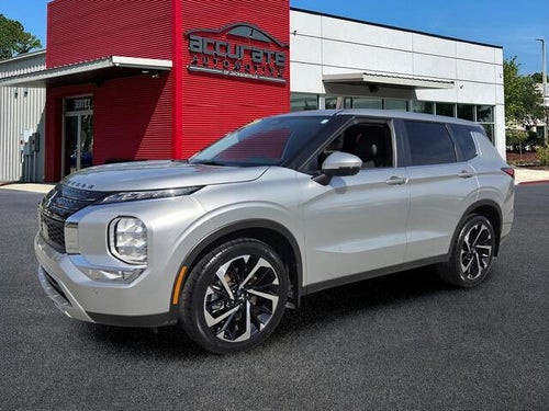 2023 Mitsubishi Outlander SE FWD