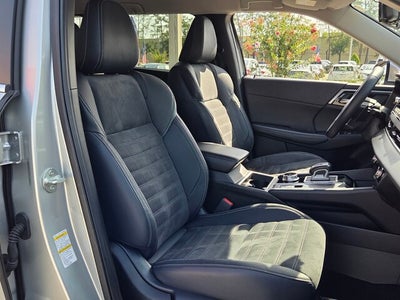 2023 Mitsubishi Outlander SE FWD