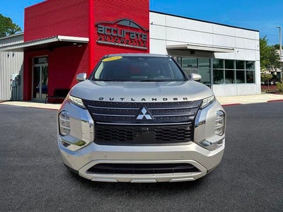2023 Mitsubishi Outlander SE FWD
