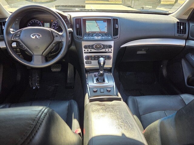 2015 INFINITI Q40 Base