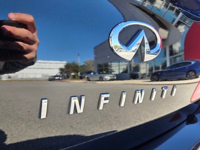 2015 INFINITI Q40 Base