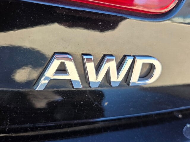 2015 INFINITI Q40 Base