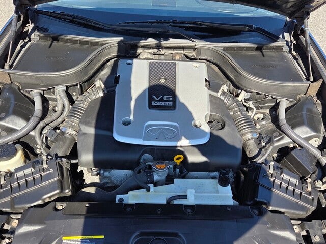 2015 INFINITI Q40 Base