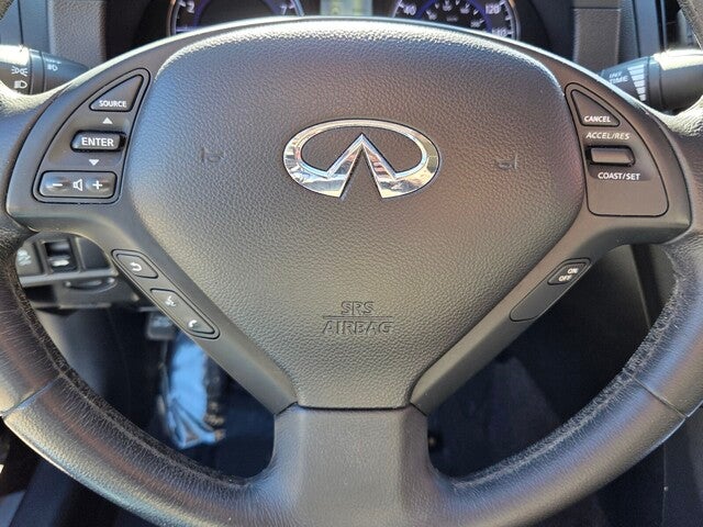 2015 INFINITI Q40 Base