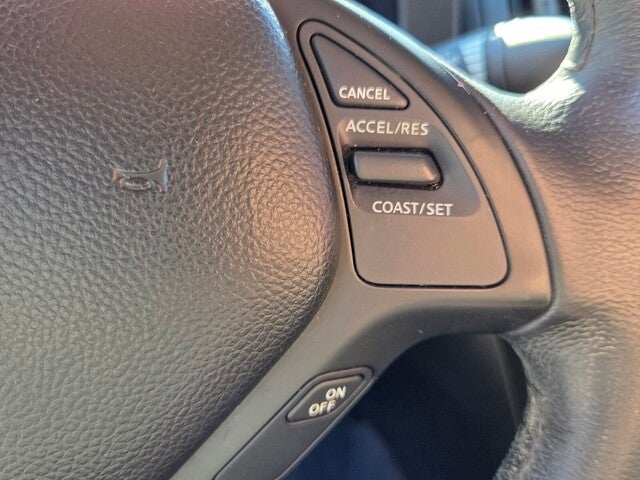 2015 INFINITI Q40 Base