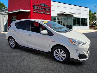 2017 Toyota Prius c Three