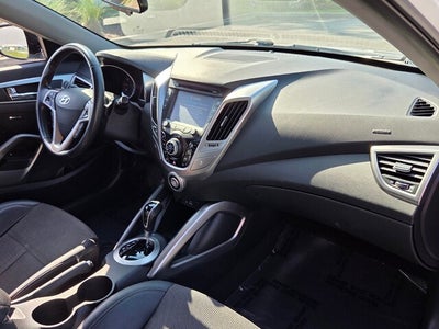 2013 Hyundai Veloster Base w/Black