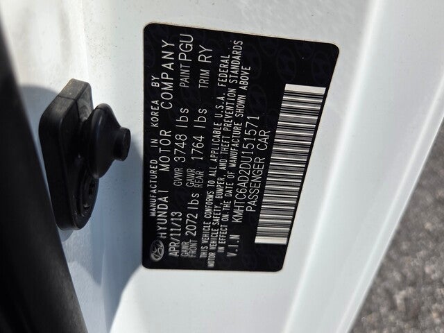 2013 Hyundai Veloster Base w/Black