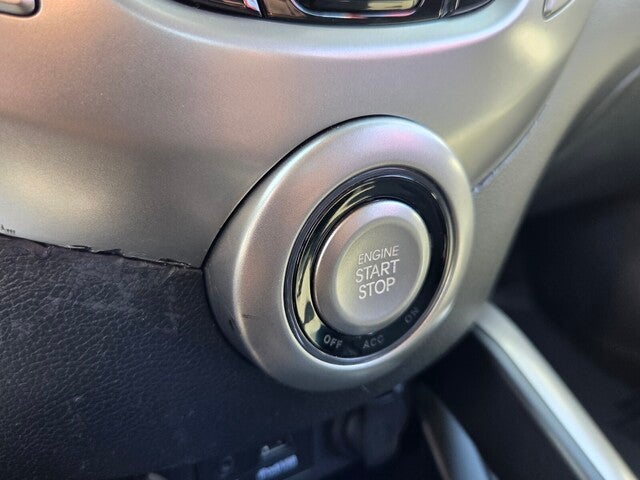 2013 Hyundai Veloster Base w/Black