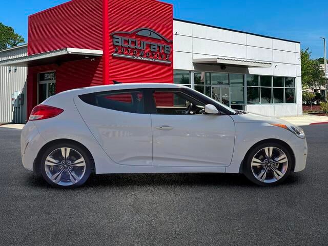 2013 Hyundai Veloster Base w/Black