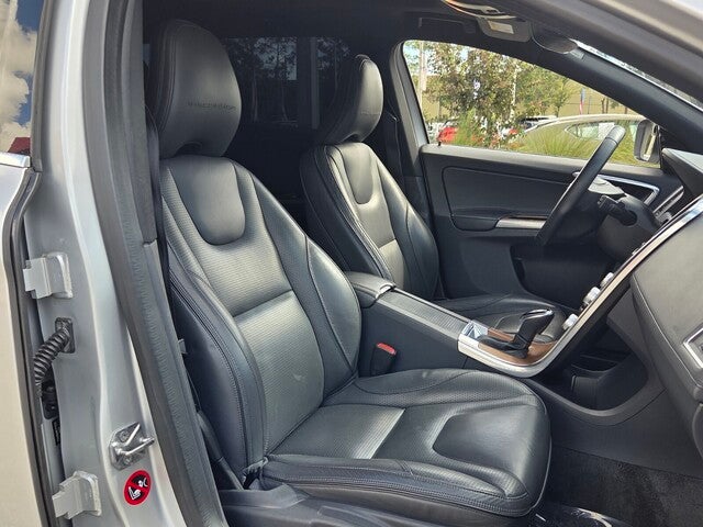 2015 Volvo XC60 T5 Platinum