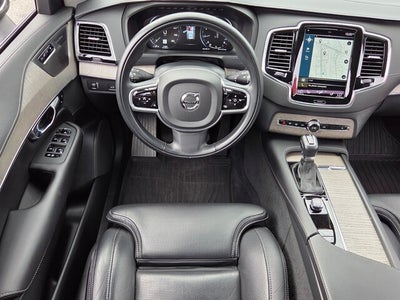 2022 Volvo XC90 T6 Inscription