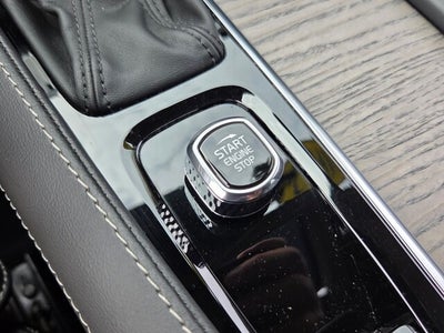 2022 Volvo XC90 T6 Inscription