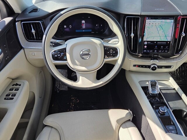 2022 Volvo XC60 B5 Inscription