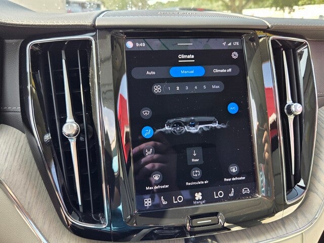 2022 Volvo XC60 B5 Inscription