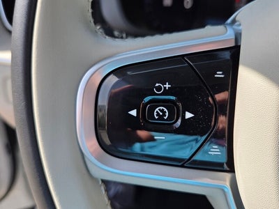 2022 Volvo XC60 B5 Inscription
